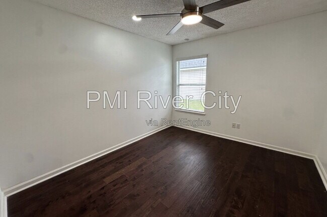 Building Photo - 13951 Summer Breeze Dr