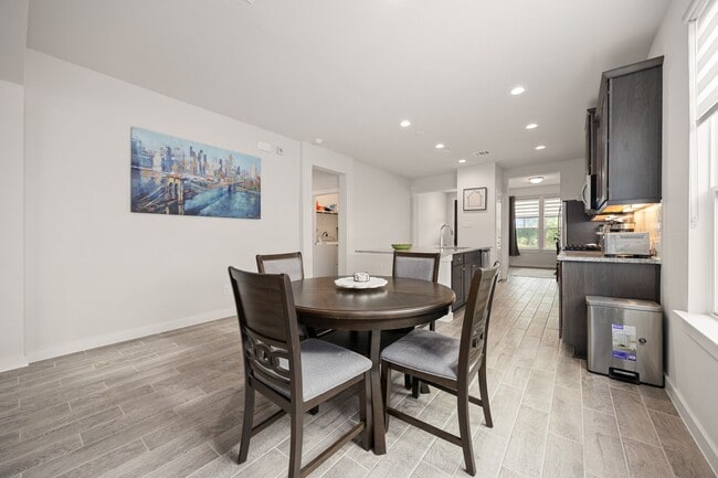 Building Photo - 33142 School Hl Rd