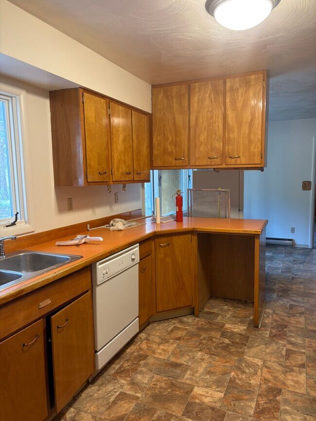 Building Photo - 3029 River Bend Dr