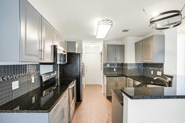 Building Photo - 9614 Nightjar Dr