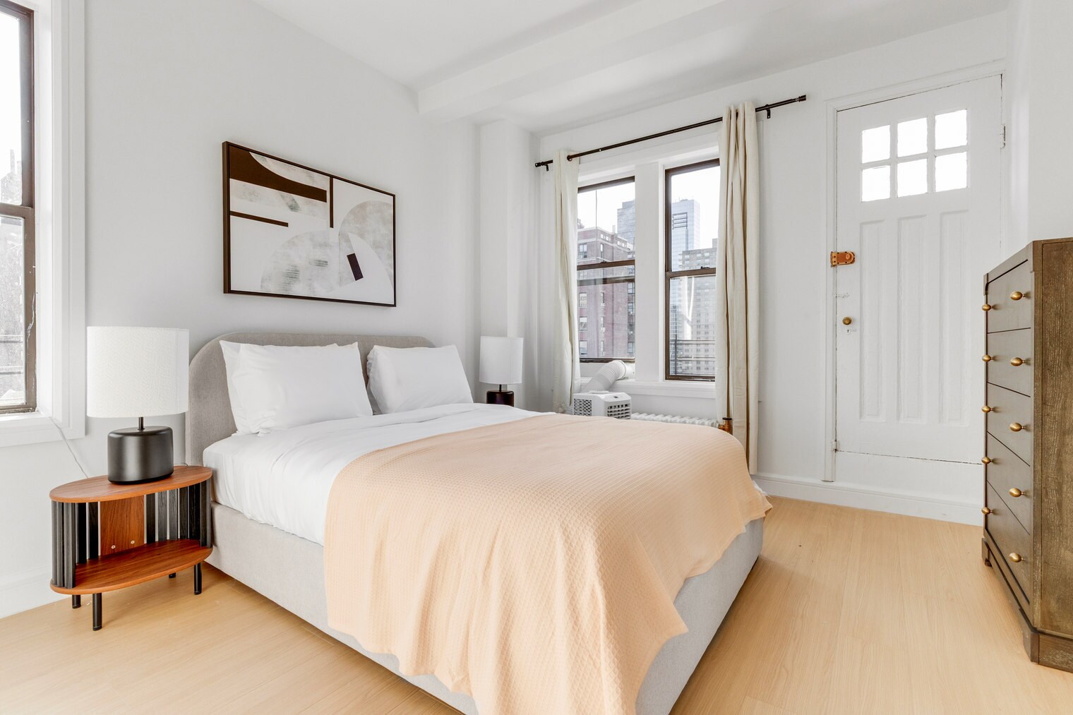 Building Photo - 244 W 72nd St