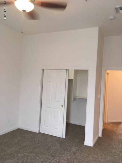 Building Photo - 1502 E Dunlap Ave