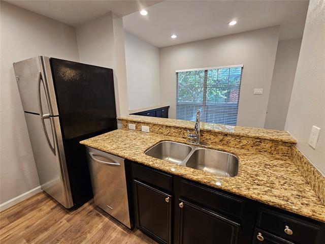 Building Photo - 8601 Park Ln