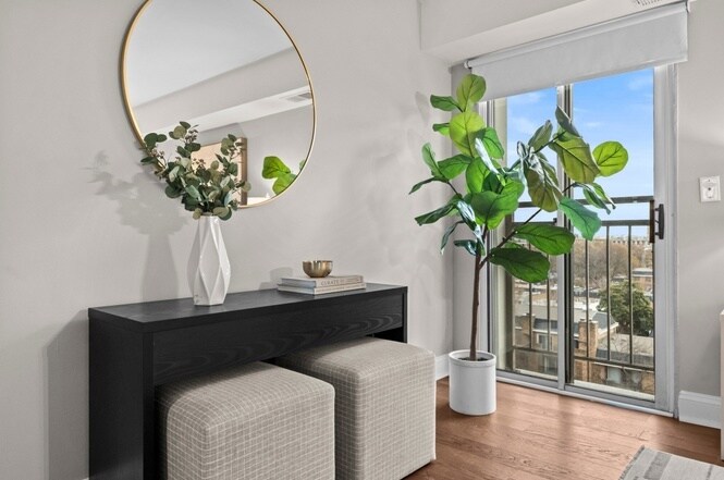 Building Photo - 700 7th St SW