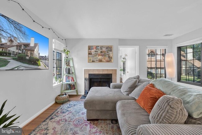 Building Photo - 6011 Curtier Dr