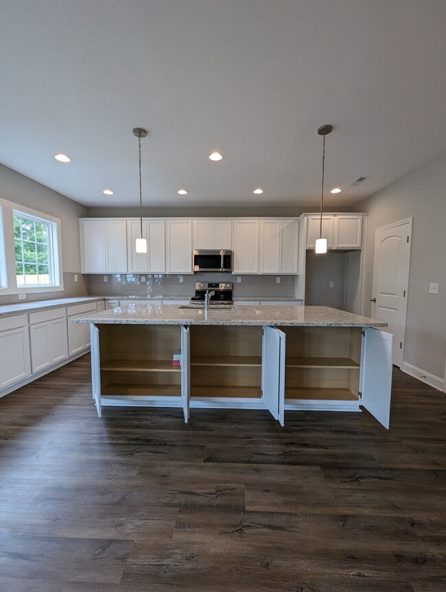 Building Photo - 8712 Yellow Aster Rd