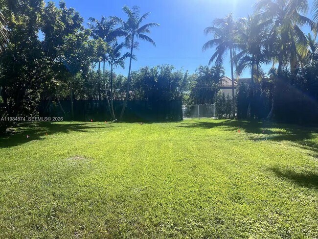 Building Photo - 3401 NE 165th St