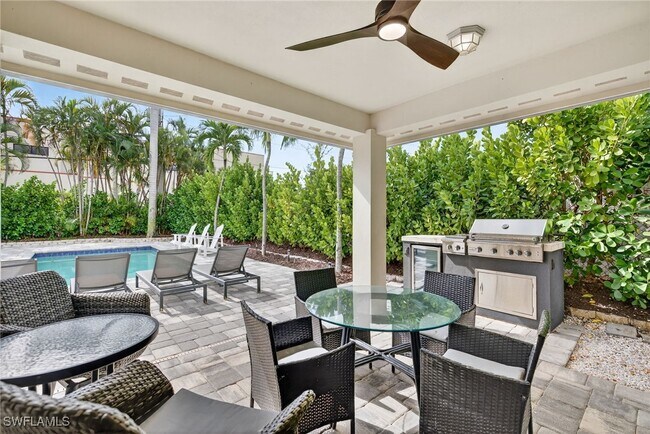 Building Photo - 740 5th Ave N