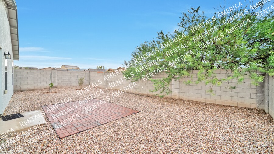 Building Photo - 1112 W Vuelta Las Verdolagas