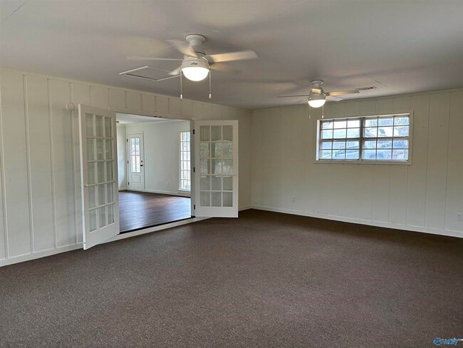 Building Photo - Home for Rent in Guntersville, Alabama!