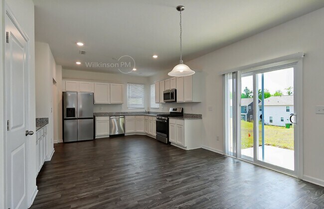 Building Photo - 5 BR/3 BTH Home in Selwyn Landing