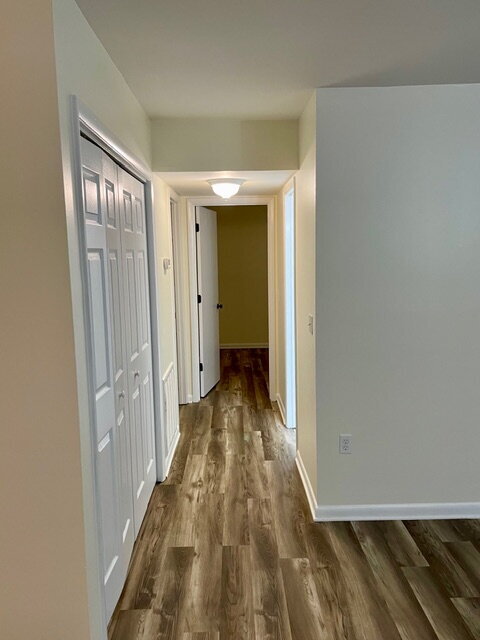 Building Photo - 2 bed, 1 bathroom duplex   - Seneca, SC