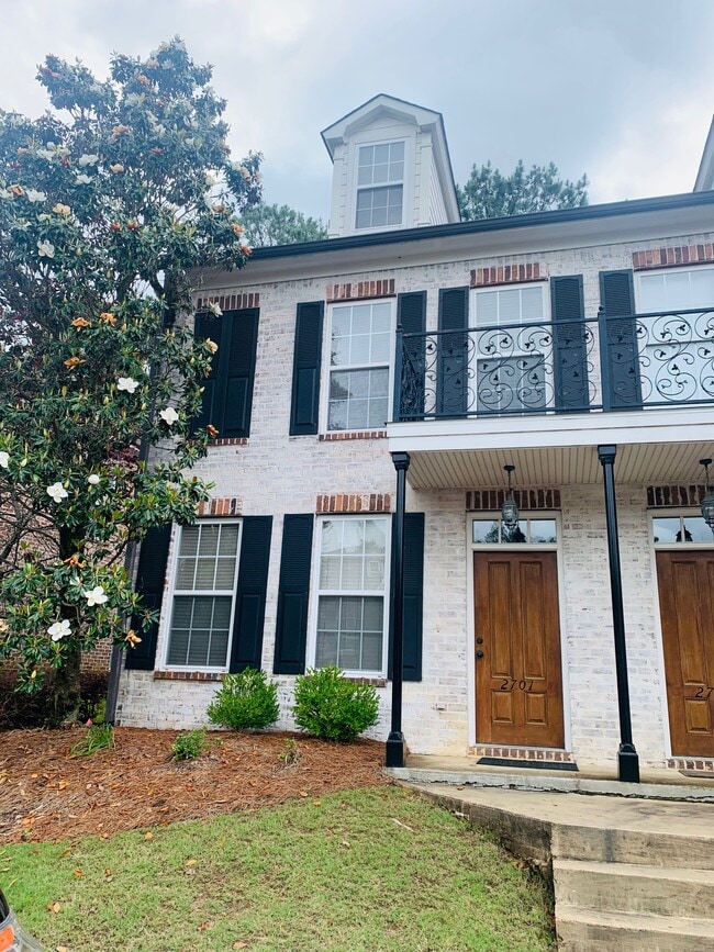 Building Photo - 2206 Anderson Rd