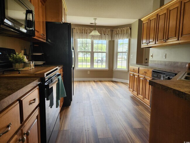 Building Photo - 2839 Green Pond Cir