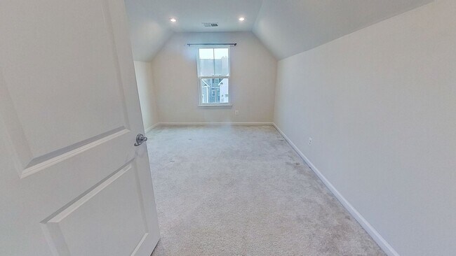 Building Photo - Updated 3-Bedroom Condo at The Villas at Greenleigh