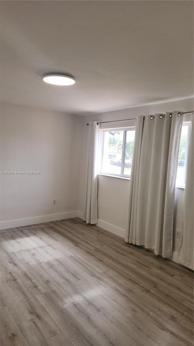 Building Photo - 15630 NW 2nd Ct