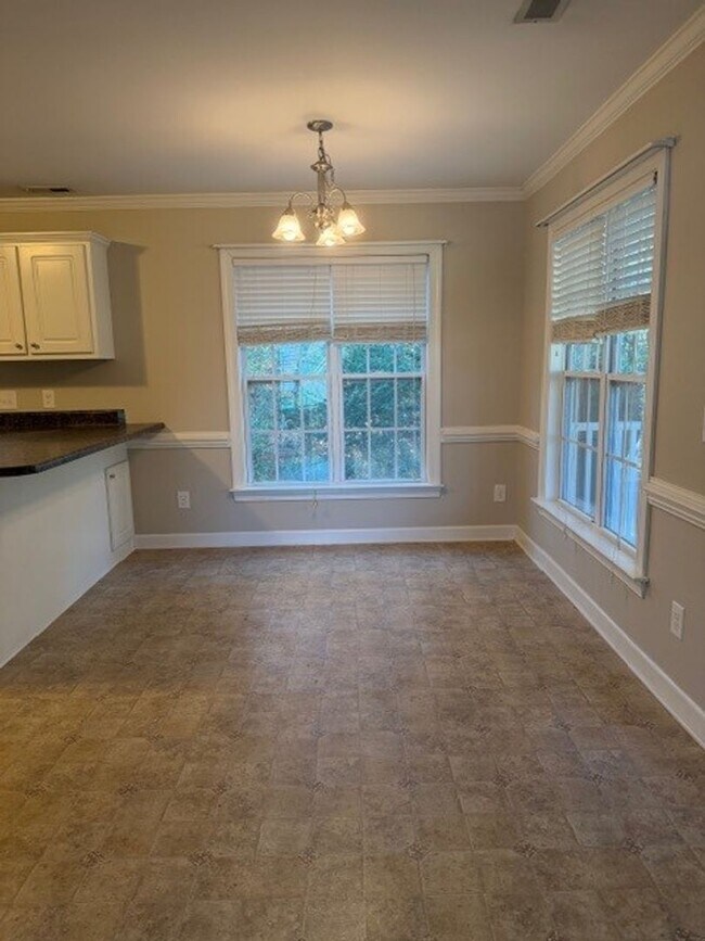 Building Photo - 105 Tillage Pl