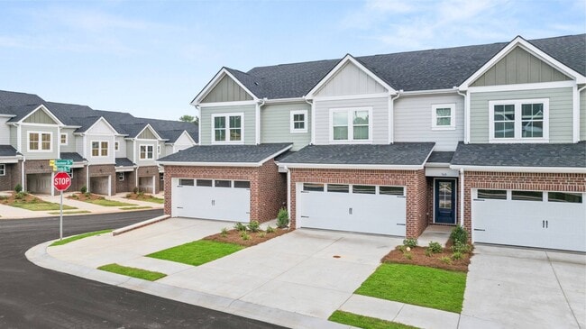 Building Photo - Marglyn Matthews