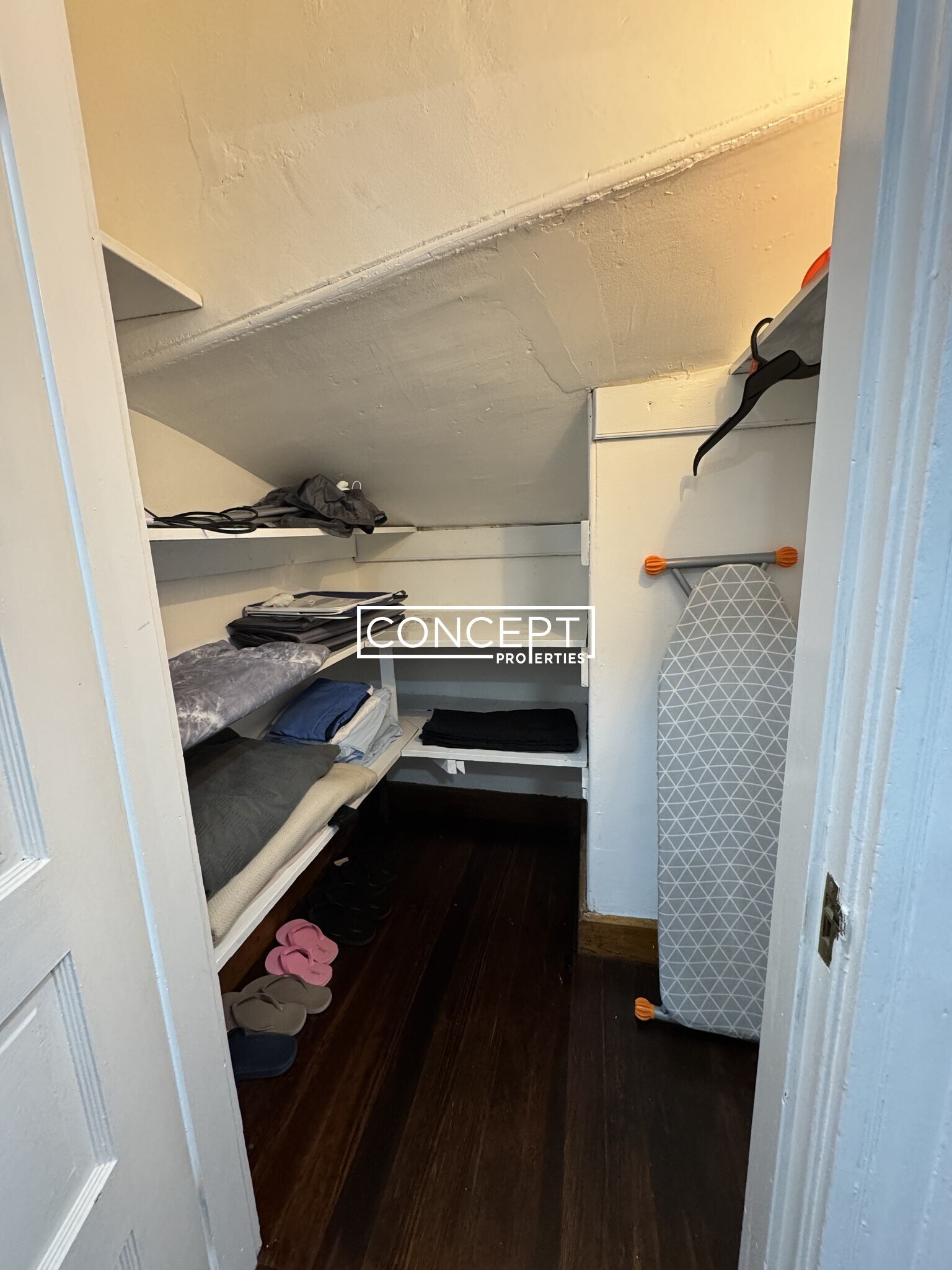 Building Photo - 76 Congreve St