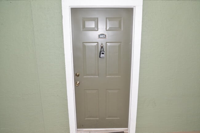 Building Photo - 7701 Timberlin Park Blvd