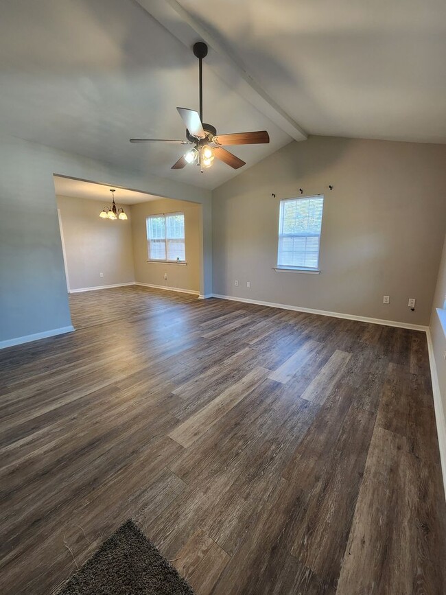 Building Photo - 1073 Cassidy Ln