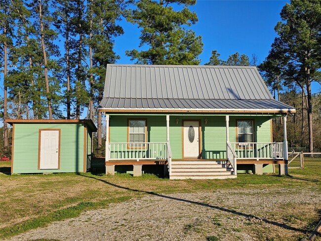 Building Photo - 25411 T K C Rd