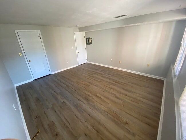 Building Photo - 362 Neponset St