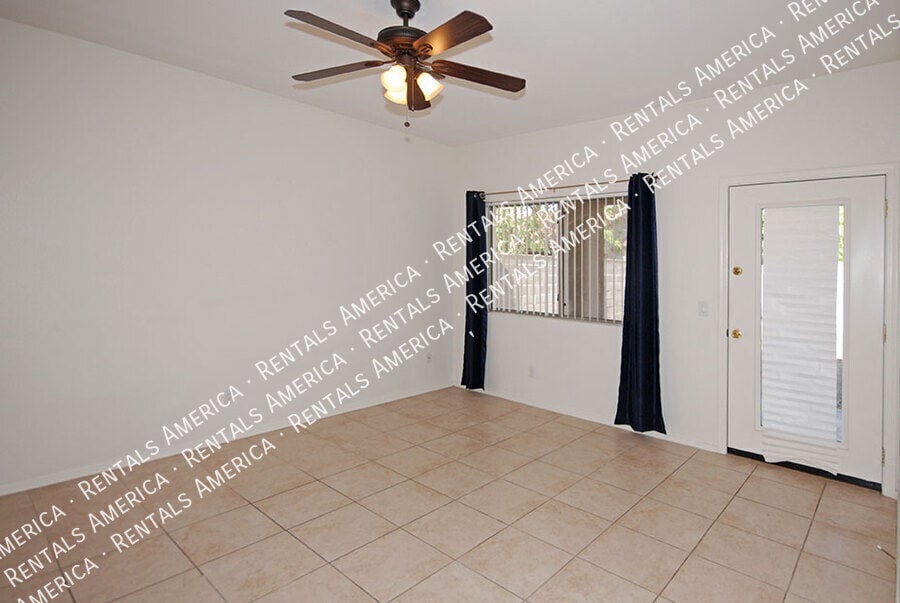 Building Photo - 4212 N 125th Ave