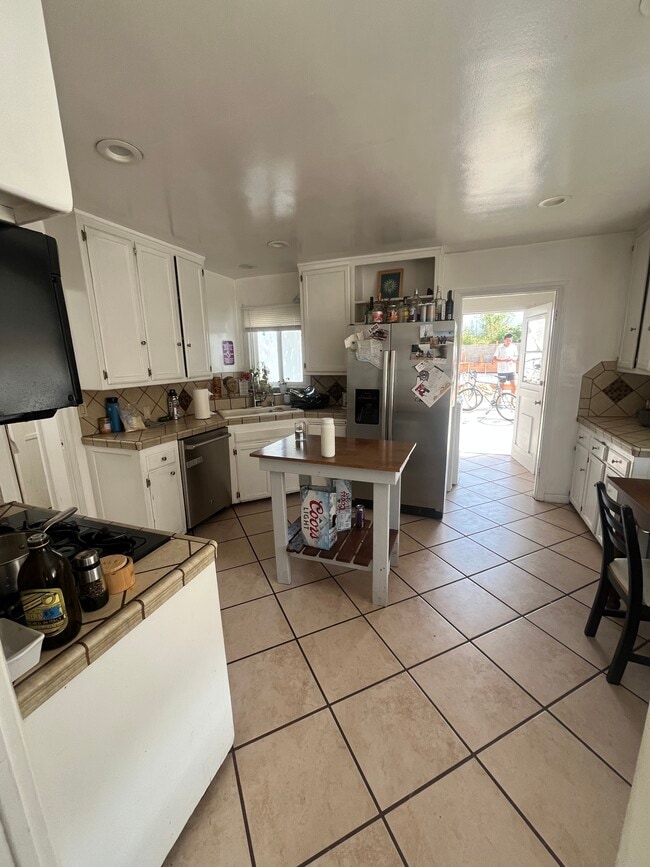 Building Photo - 8100 Chase Ave