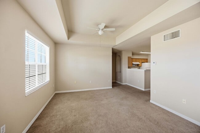 Building Photo - 1195 Villagio Cir