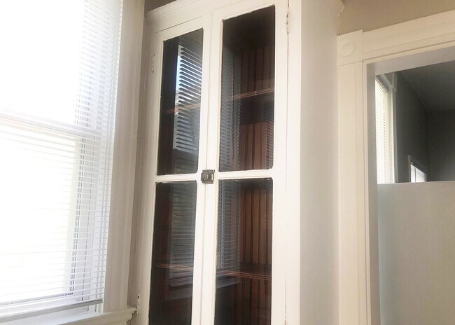 Building Photo - 344-348 Howell Avenue