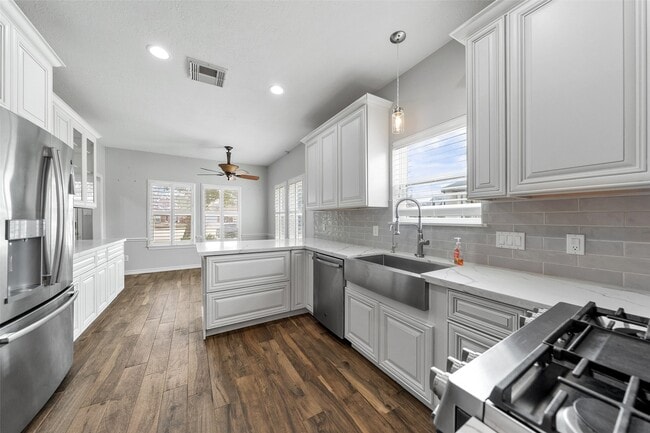 Building Photo - 1116 River Ct