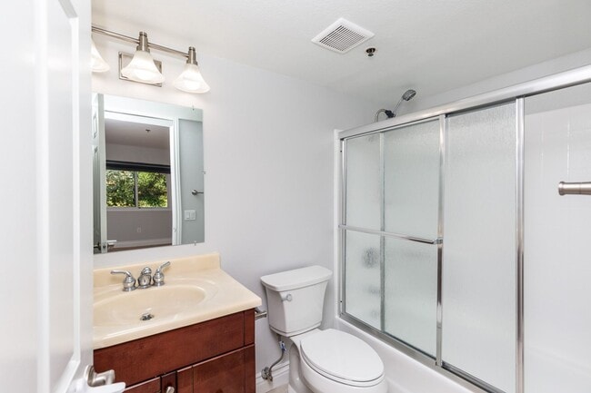 Building Photo - 2 Bed, 2 Bath Condo in Encinitas