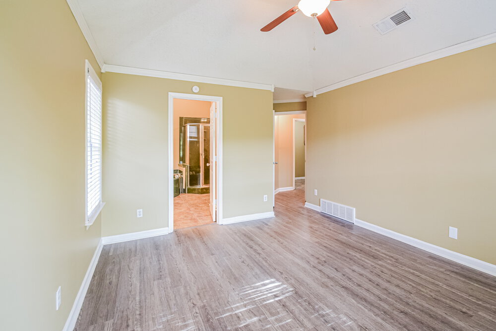 Building Photo - 430 N Ericson Rd