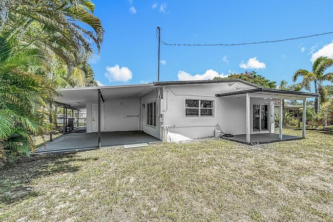 Building Photo - 2291 SW 34th Terrace