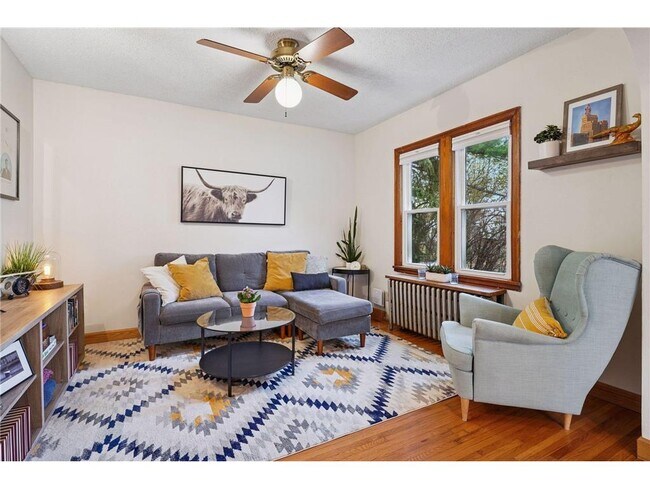 Building Photo - 1705 Ivy Ave E