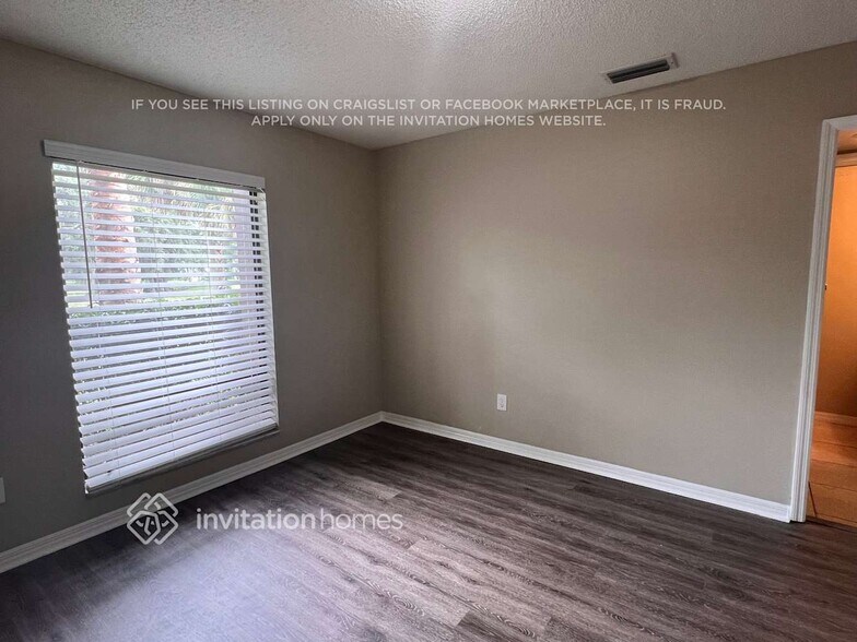 Building Photo - 603 Riverbend Blvd
