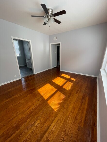 Building Photo - 7912 S Bishop St