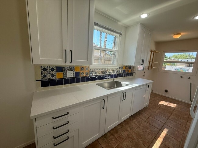 Building Photo - Charming 3BR/1.5BA Home for Rent in San Ca...