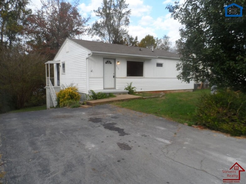 Building Photo - 2147 Berea Ave