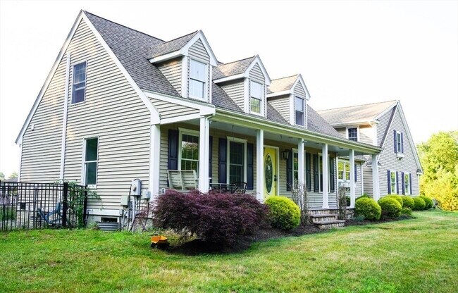 Building Photo - 241 New Bedford Rd