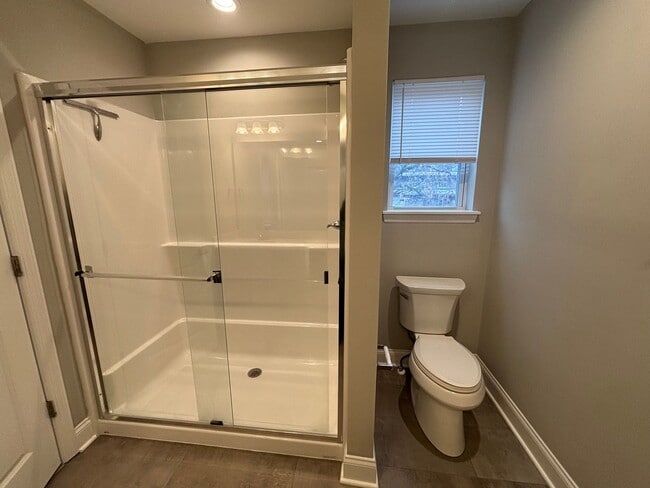 Building Photo - Beautiful Townhome in Cannonsburg!