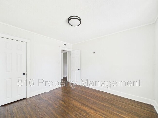 Building Photo - 511-513 Prospect Ave