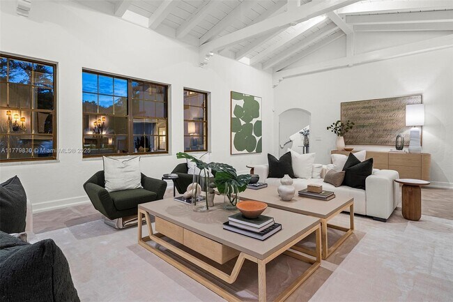 Building Photo - 3500 Flamingo Dr