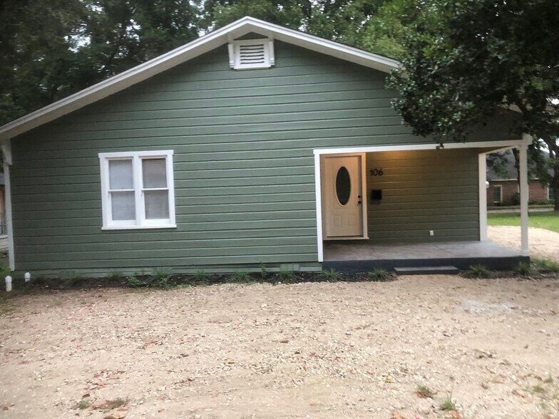 Front - 106 Matthews St