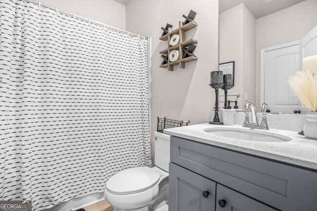 Building Photo - 361 Traditions Ln