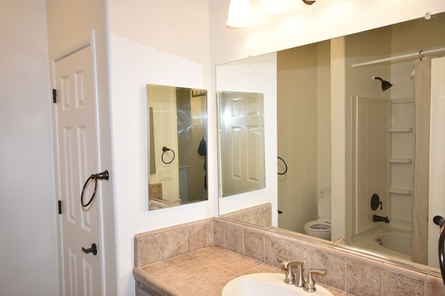 Building Photo - 2001 Club Center Dr