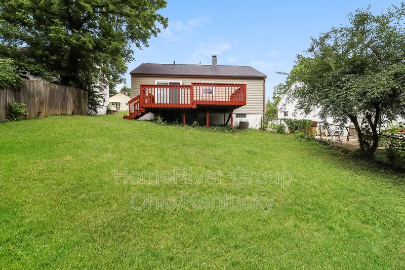Building Photo - 1821 Catalpa Ave