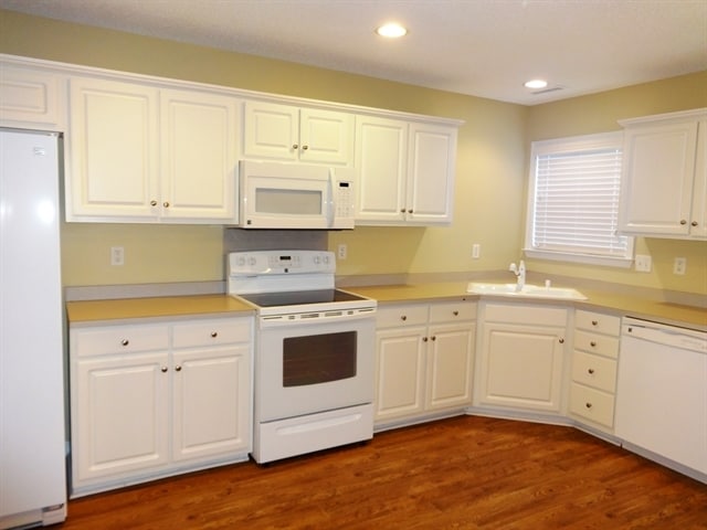 Building Photo - 103 Rosedale Ct