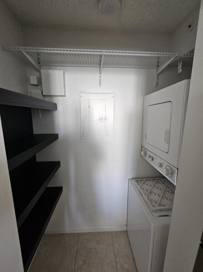 Building Photo - 12172 St.Andrews Pl